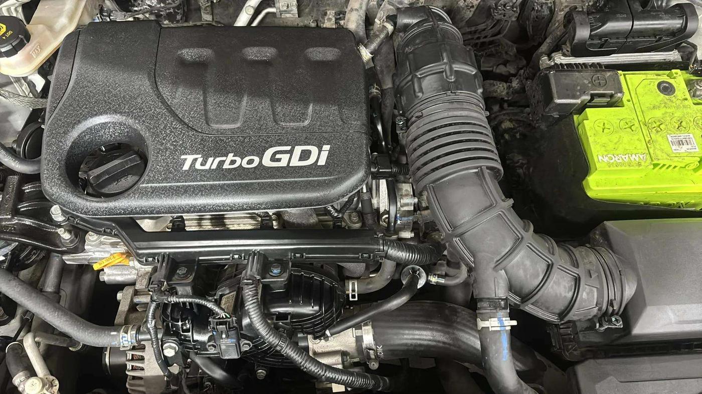 2021 Hyundai Verna SX (O) 1.0 TURBO DCT, Petrol, Automatic, 21,143 km, Engine View