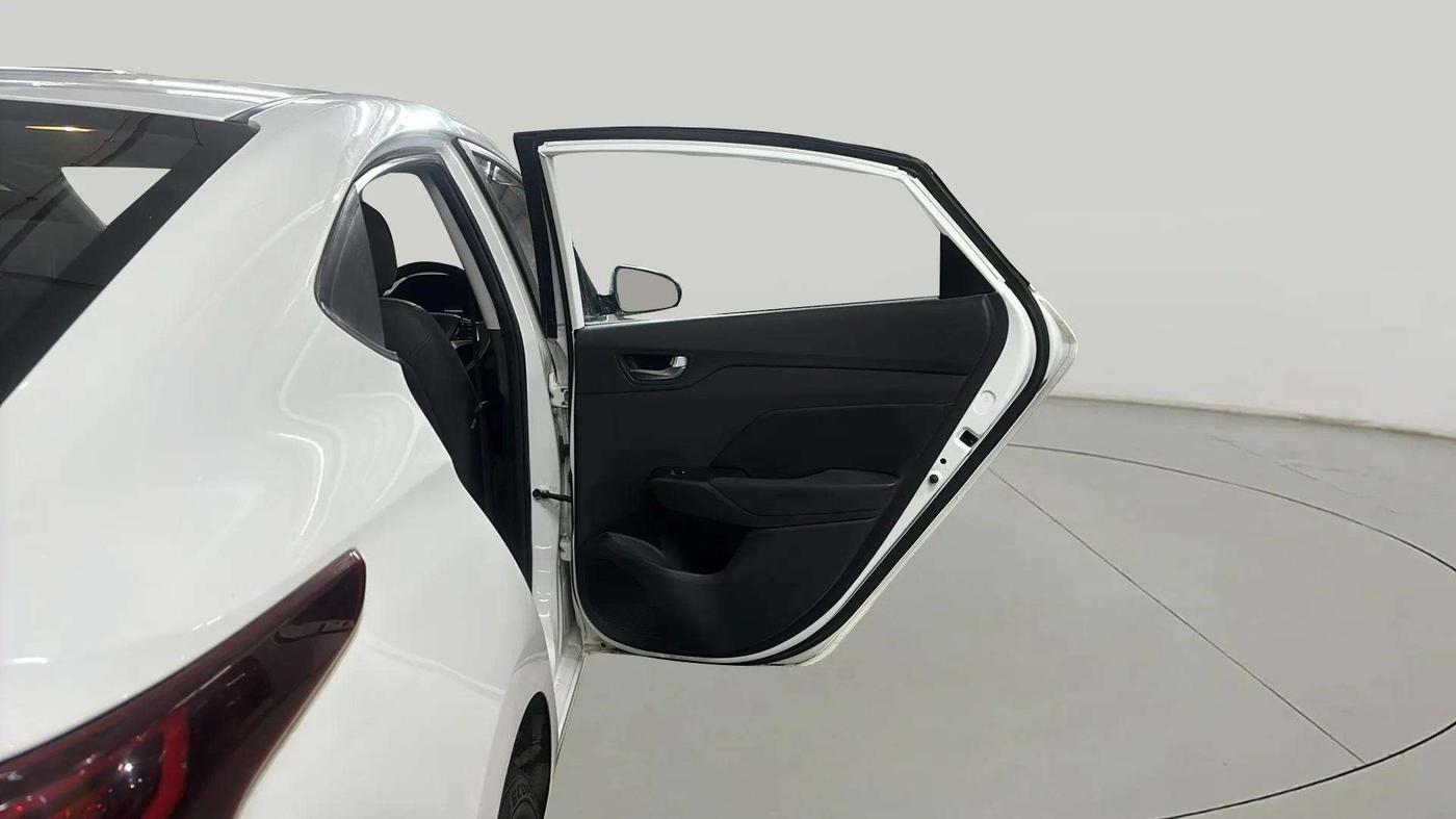 2021 Hyundai Verna SX (O) 1.0 TURBO DCT, Petrol, Automatic, 21,143 km, RHS Rear Door