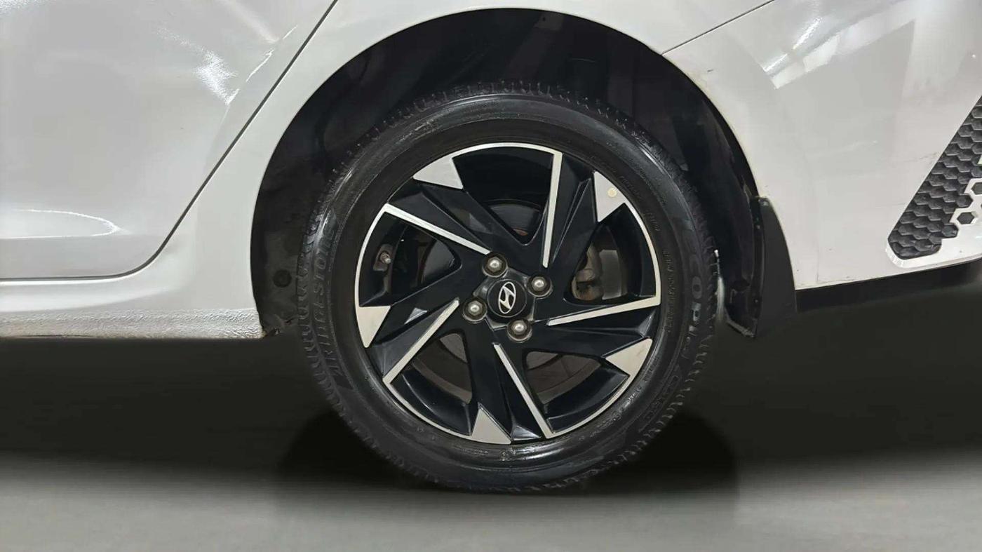 2021 Hyundai Verna SX (O) 1.0 TURBO DCT, Petrol, Automatic, 21,143 km, Left Rear Wheel