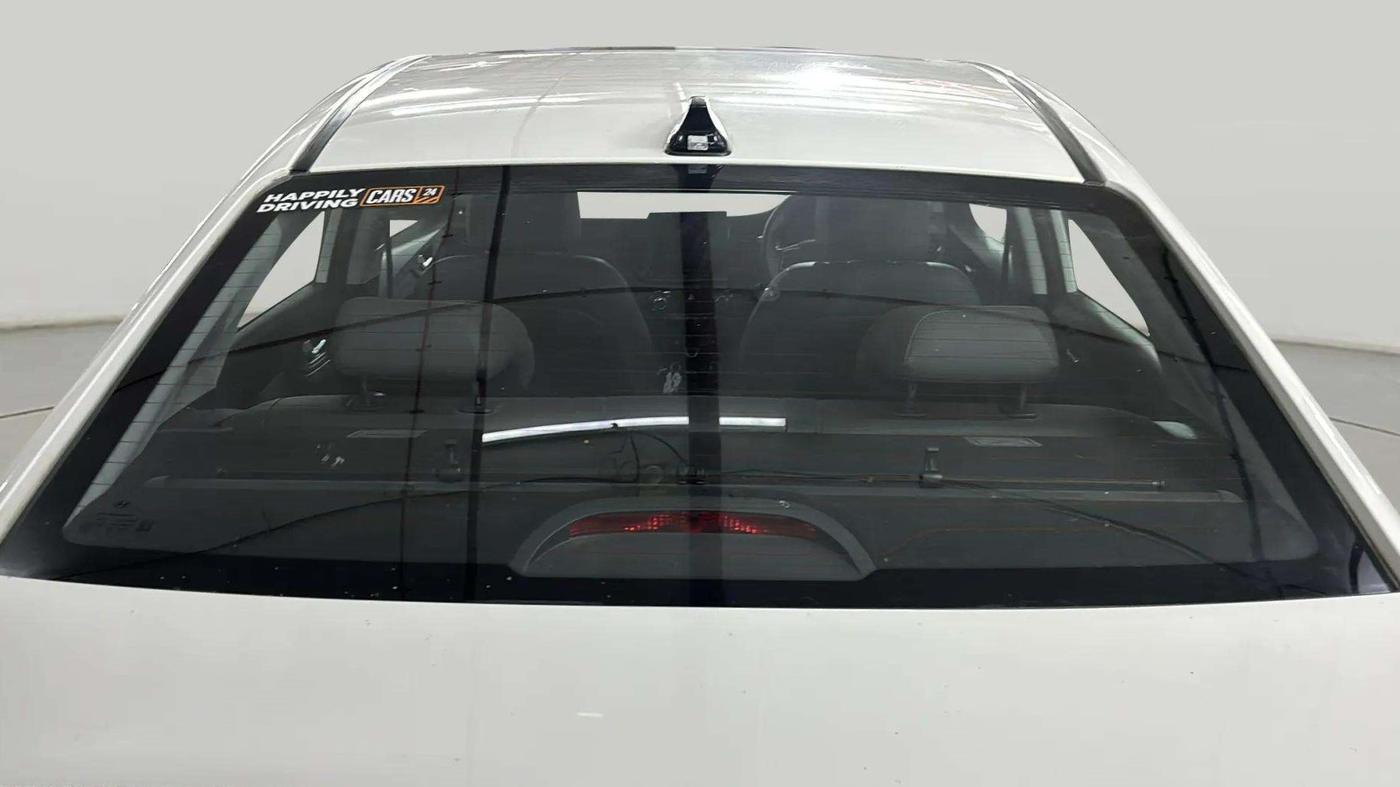2021 Hyundai Verna SX (O) 1.0 TURBO DCT, Petrol, Automatic, 21,143 km, Rear Windshield