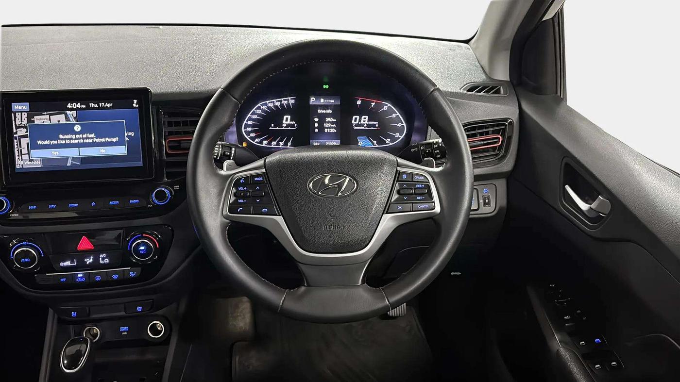 2021 Hyundai Verna SX (O) 1.0 TURBO DCT, Petrol, Automatic, 21,143 km, Steering Wheel Close Up
