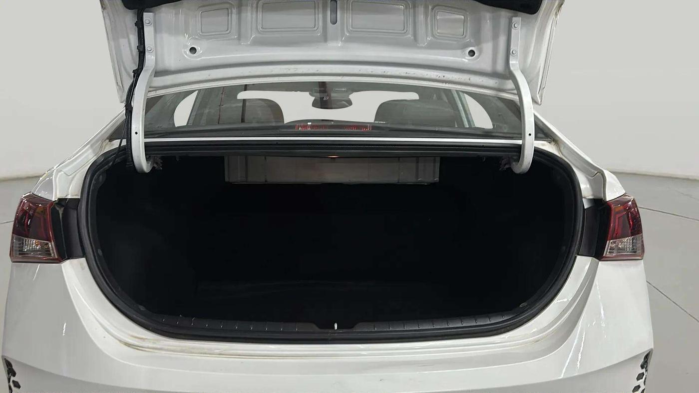 2021 Hyundai Verna SX (O) 1.0 TURBO DCT, Petrol, Automatic, 21,143 km, Boot Open Zoomed View