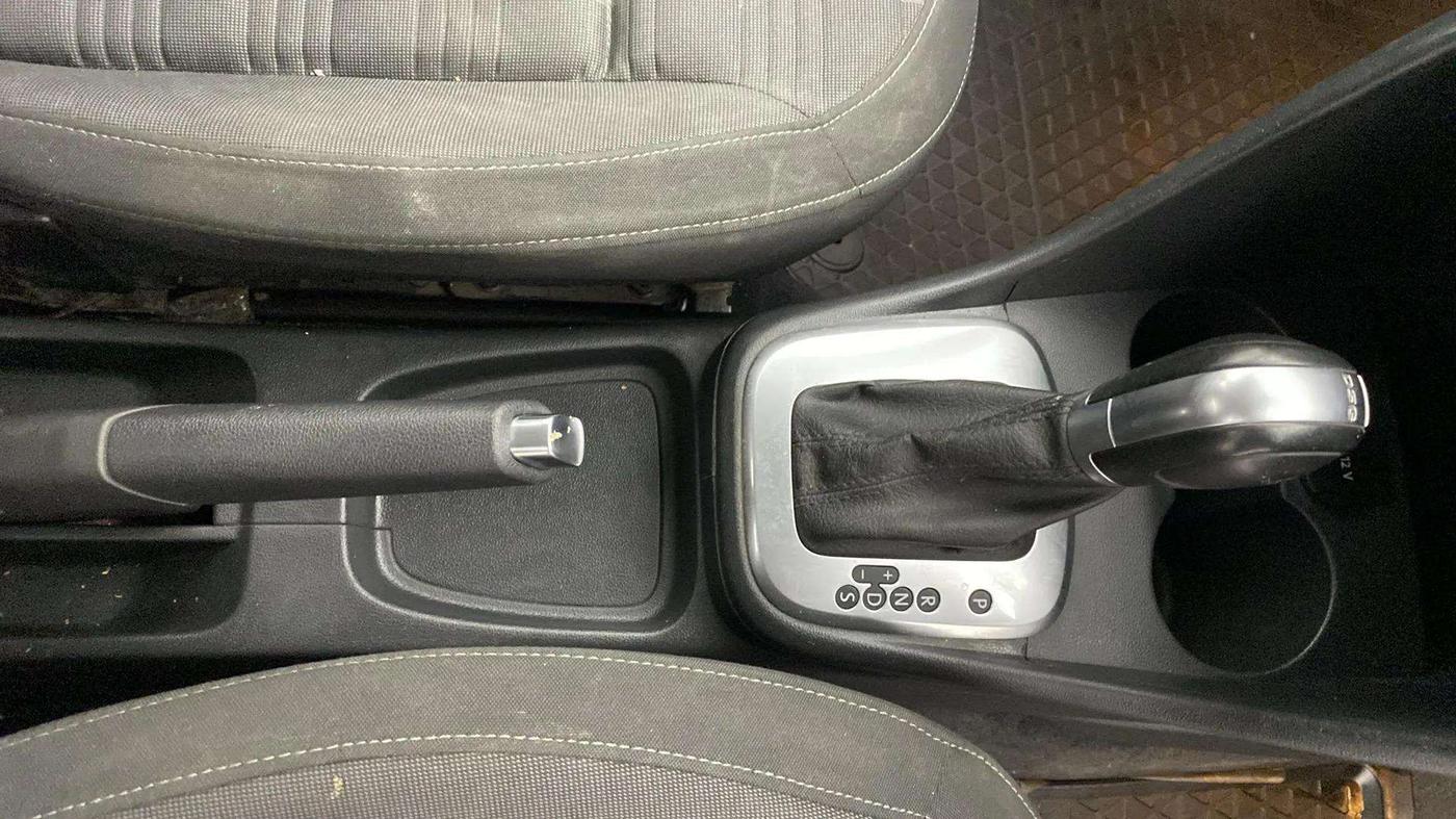 2019 Volkswagen Polo GT TSI AT, Petrol, Automatic, 78,323 km, Gear Lever