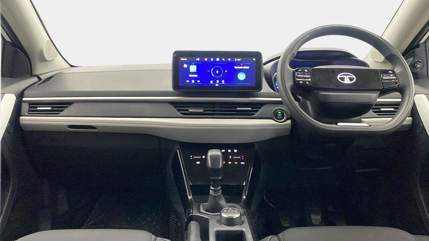 2023 Tata NEXON CREATIVE + SUNROOF 1.2 PETROL, Petrol, Manual, 25,144 km, Dashboard