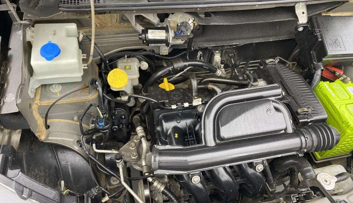 2021 Renault Kwid RXT 1.0 (O), Petrol, Manual, 24,450 km, Engine View - Right
