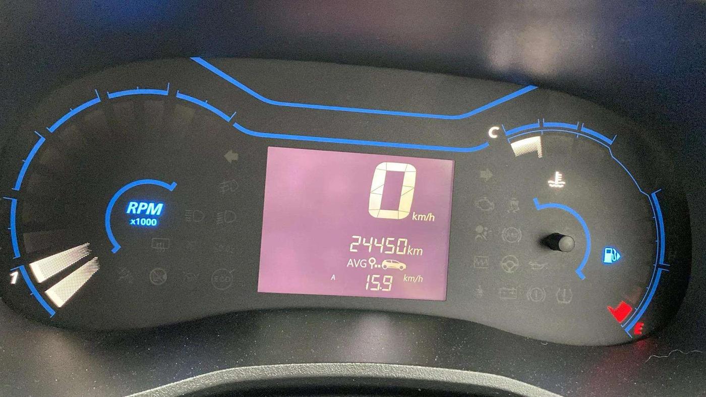 2021 Renault Kwid RXT 1.0 (O), Petrol, Manual, 24,542 km, Odometer Image