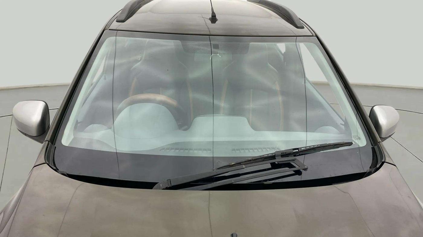 2021 Renault Kwid RXT 1.0 (O), Petrol, Manual, 24,542 km, Front Windshield