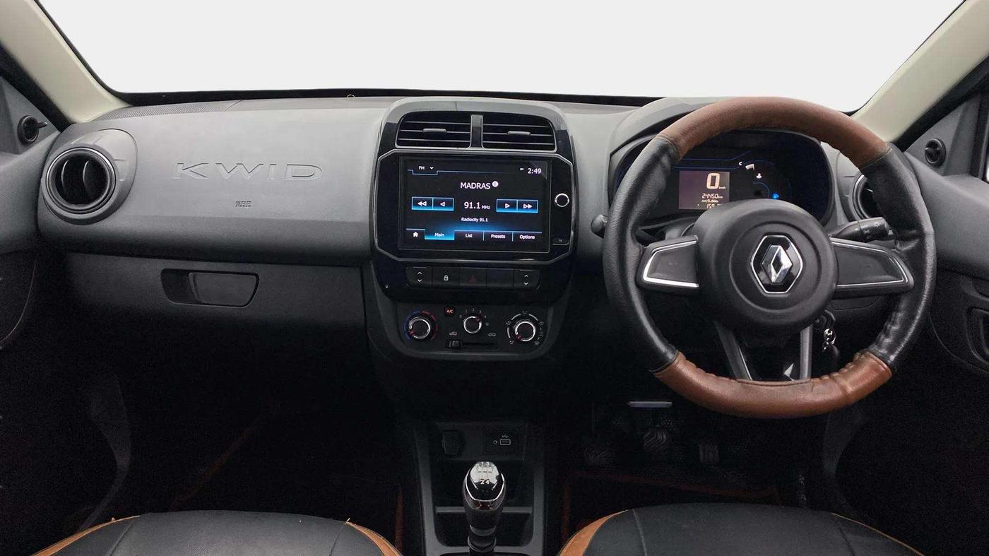 2021 Renault Kwid RXT 1.0 (O), Petrol, Manual, 24,542 km, Dashboard