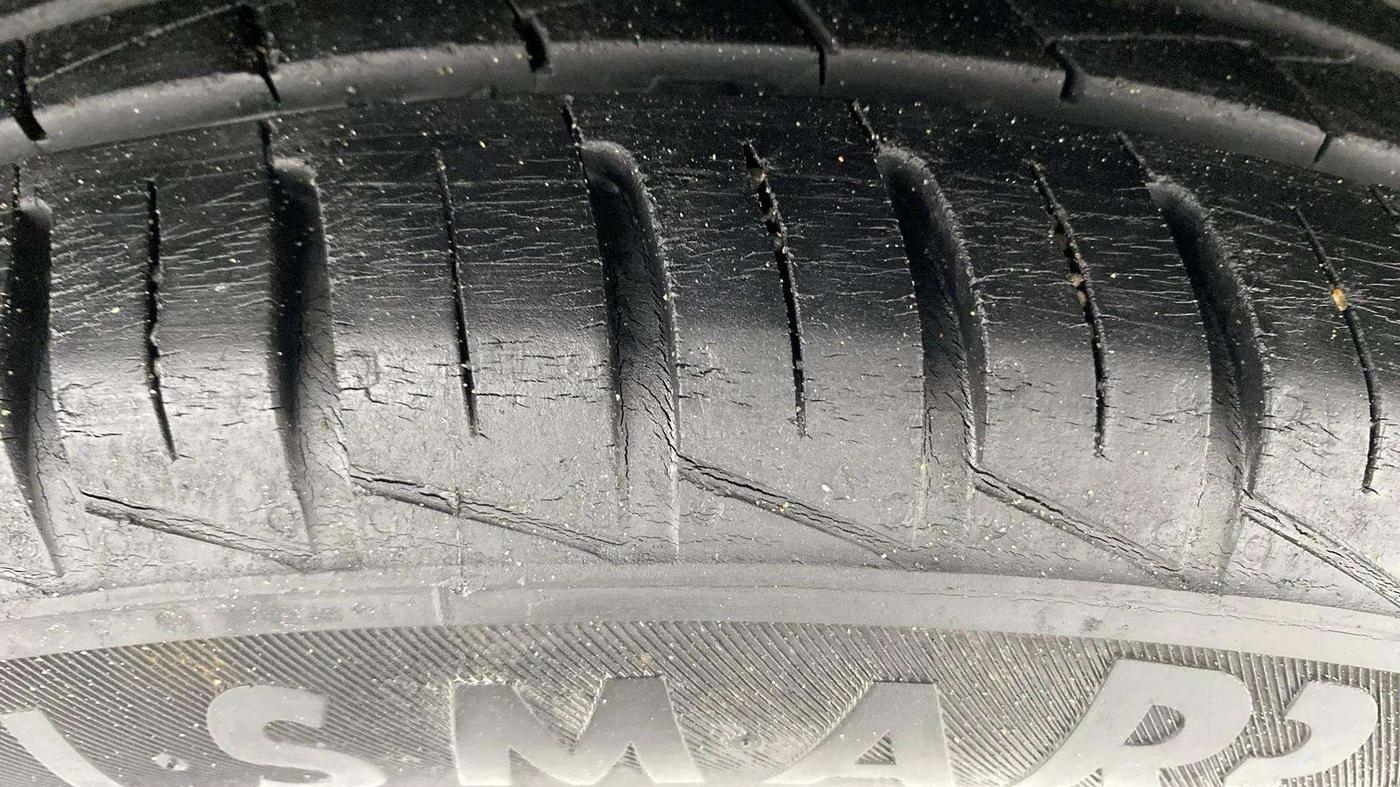 2021 Renault Kwid RXT 1.0 (O), Petrol, Manual, 24,542 km, Right Front Tyre Tread