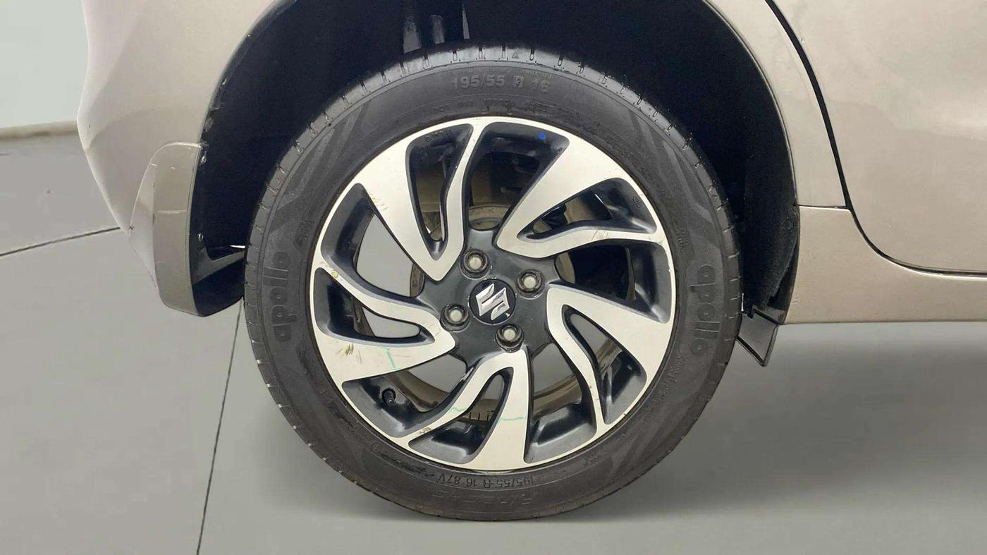 2019 Maruti Baleno ALPHA CVT PETROL 1.2, Petrol, Automatic, 94,392 km, Right Rear Wheel