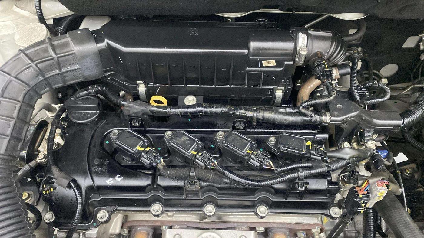 2022 Maruti Ertiga ZXI AT SHVS, Petrol, Automatic, 32,191 km, Engine View