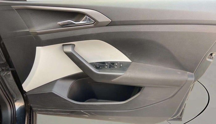 2021 Skoda KUSHAQ AMBITION 1.0L TSI AT, Petrol, Automatic, 34,591 km, Driver Side Door Panels Control