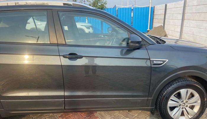 2021 Skoda KUSHAQ AMBITION 1.0L TSI AT, Petrol, Automatic, 34,591 km, Driver-side door - Paint minor damage