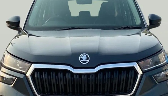 2021 Skoda KUSHAQ AMBITION 1.0L TSI AT, Petrol, Automatic, 34,591 km, Bonnet (hood) - Minor scratches
