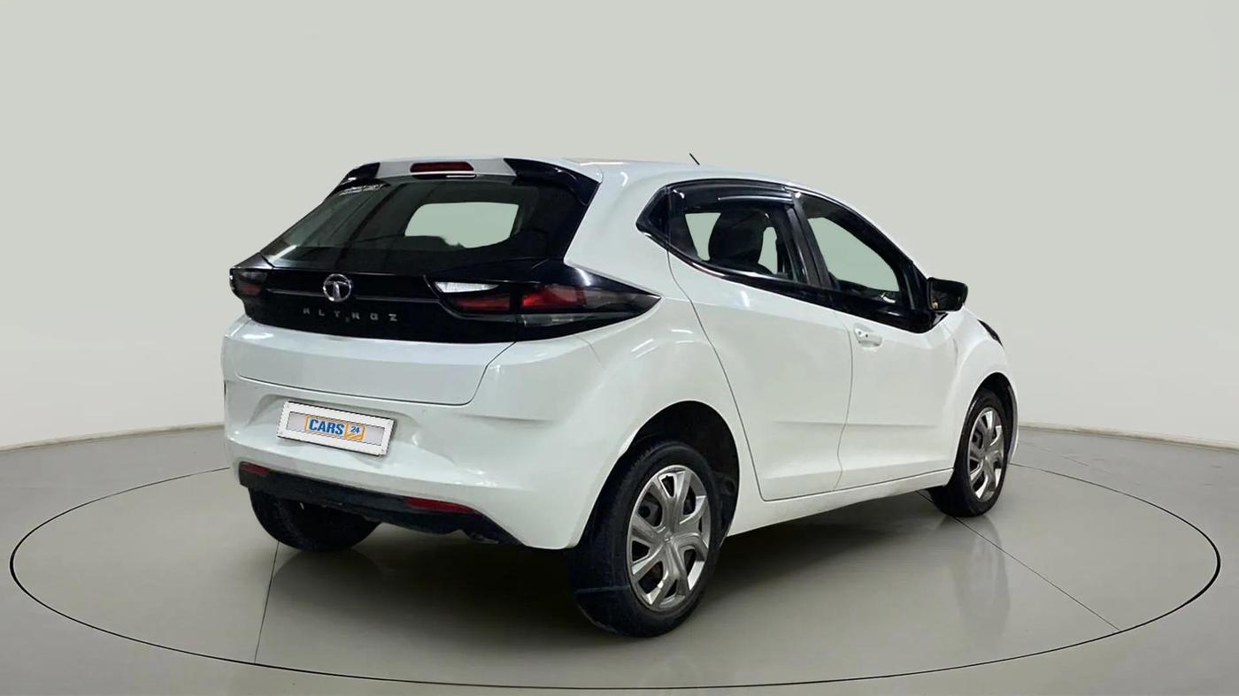 2021 Tata ALTROZ XT PETROL, Petrol, Manual, 27,758 km, Right Back Diagonal