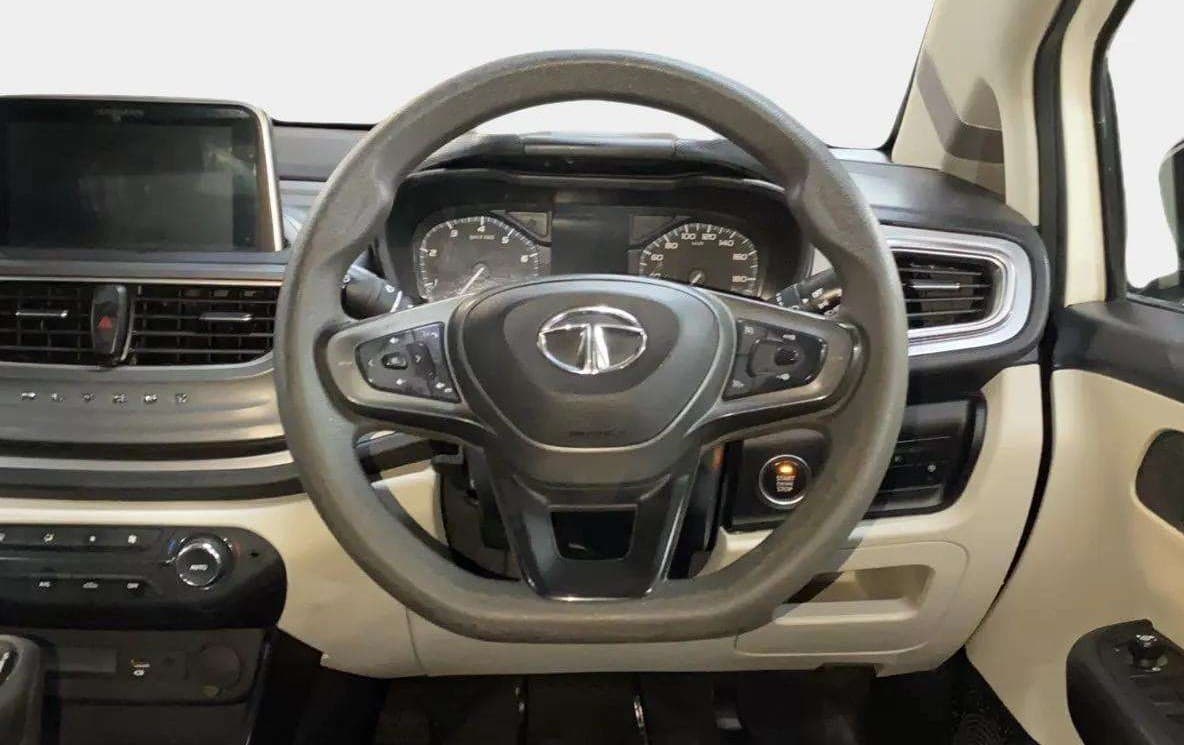 2021 Tata ALTROZ XT PETROL, Petrol, Manual, 27,758 km, Steering Wheel Close Up