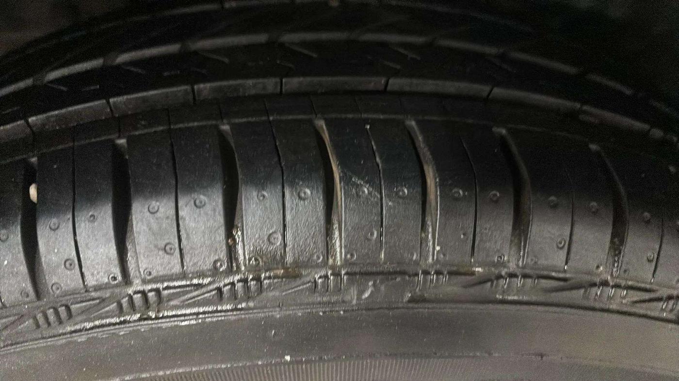 2015 Maruti Swift Dzire VDI, Diesel, Manual, 78,563 km, Right Rear Tyre Tread
