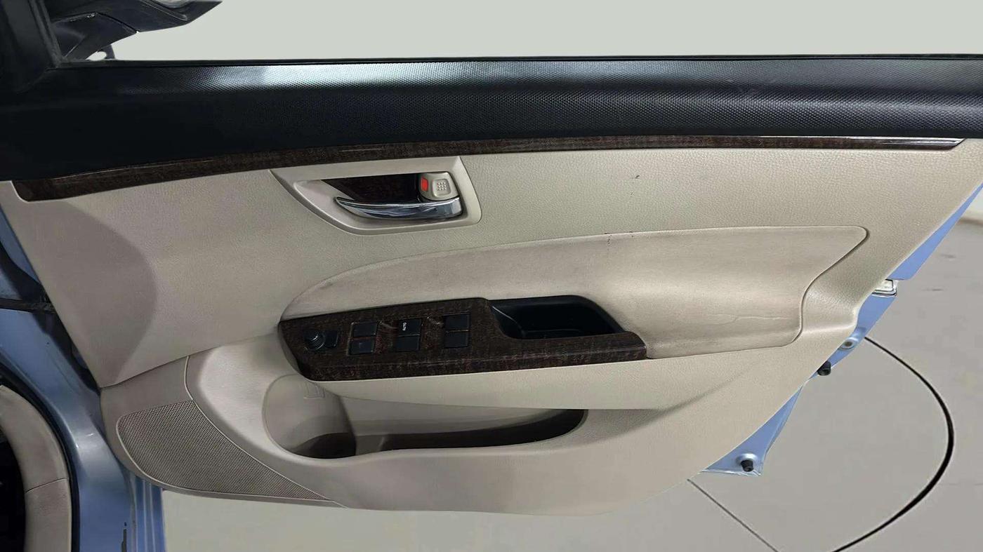 2015 Maruti Swift Dzire VDI, Diesel, Manual, 78,563 km, Driver Side Door Panels Control