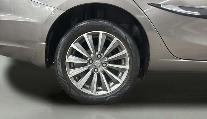 2020 Maruti Ciaz ALPHA 1.5 SHVS PETROL, Petrol, Manual, 49,434 km, Right Rear Wheel