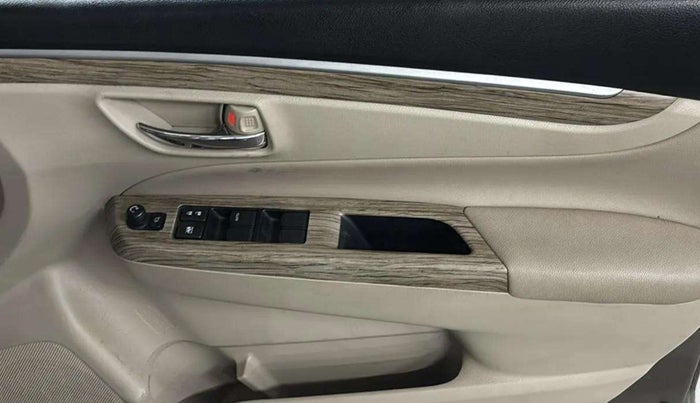 2020 Maruti Ciaz ALPHA 1.5 SHVS PETROL, Petrol, Manual, 49,434 km, Driver Side Door Panels Control