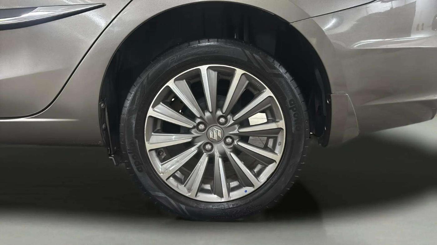 2020 Maruti Ciaz ALPHA 1.5 SHVS PETROL, Petrol, Manual, 49,434 km, Left Rear Wheel