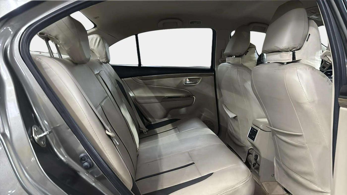 2020 Maruti Ciaz ALPHA 1.5 SHVS PETROL, Petrol, Manual, 49,434 km, Right Side Rear Door Cabin