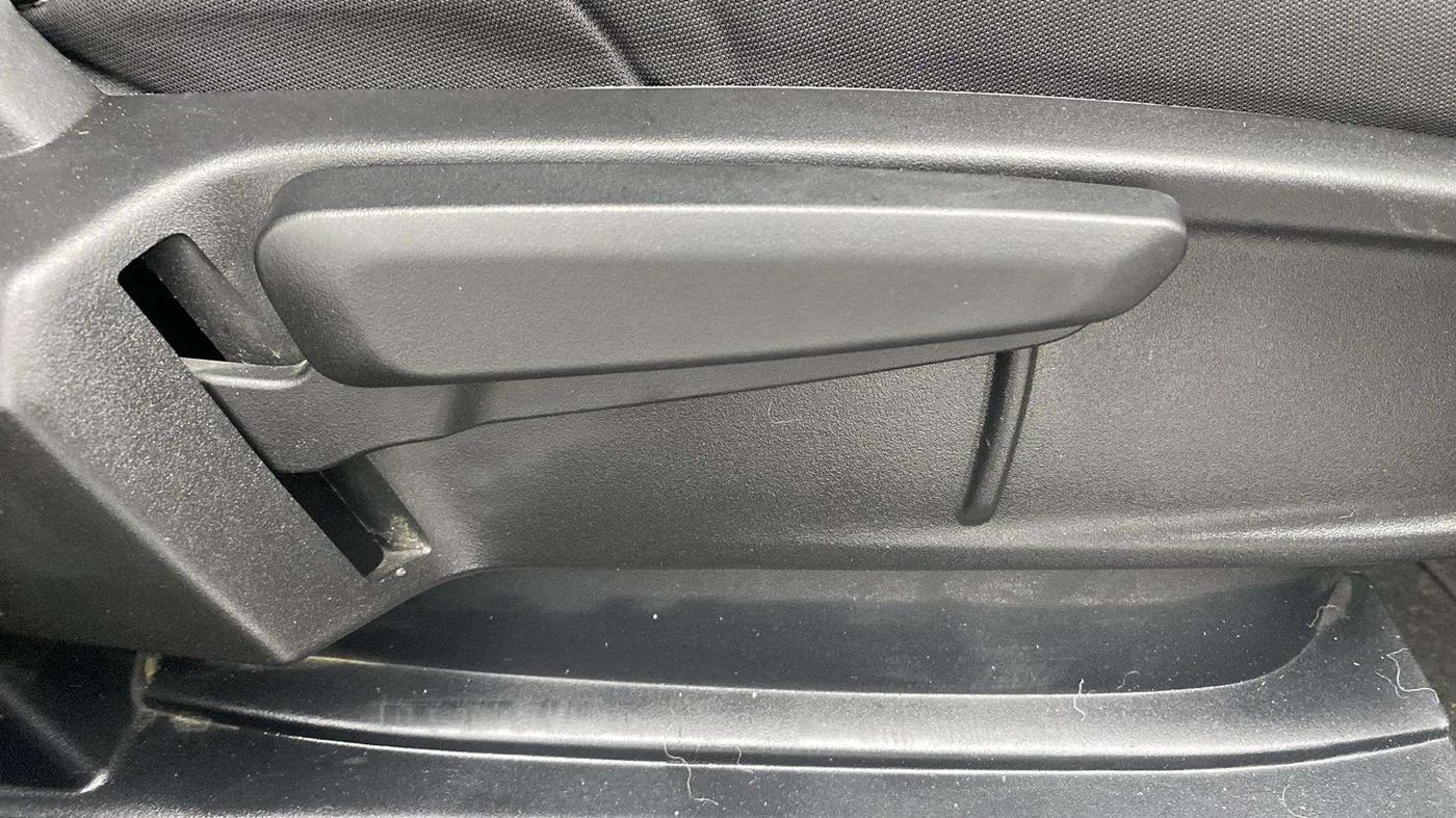 2022 Tata ALTROZ XZA, Petrol, Automatic, 10,734 km, Driver Side Adjustment Panel