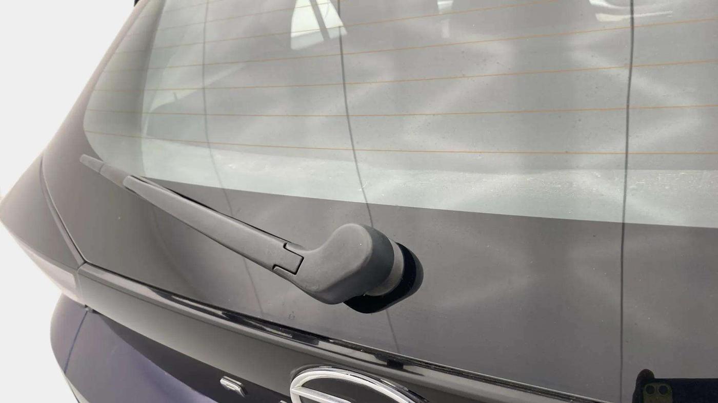 2022 Tata ALTROZ XZA, Petrol, Automatic, 10,734 km, Rear Wiper