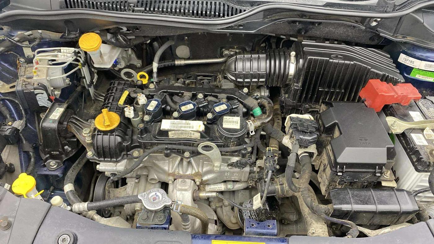 2022 Tata ALTROZ XZA, Petrol, Automatic, 10,734 km, Engine View