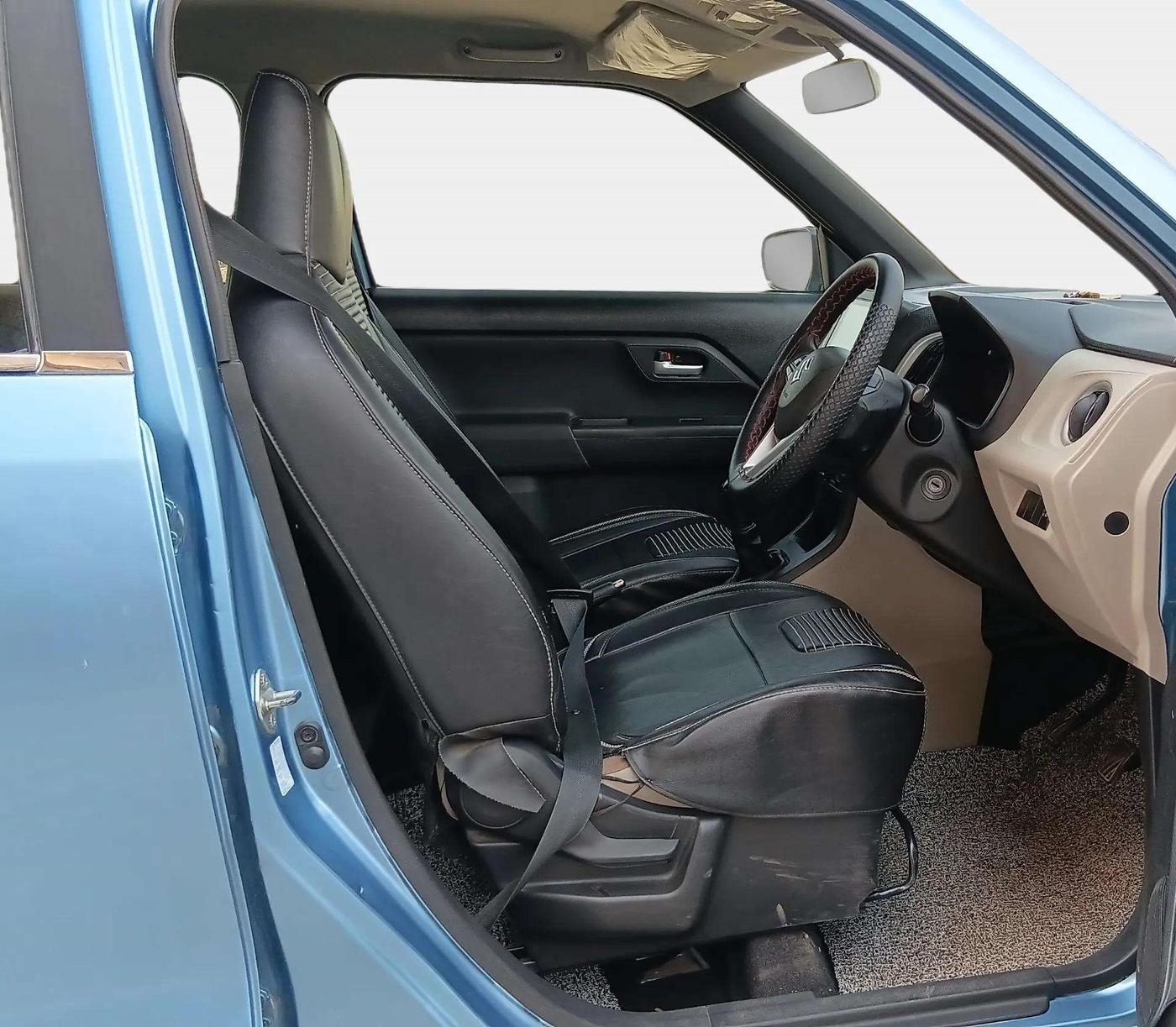 2020 Maruti New Wagon-R ZXI 1.2, Petrol, Manual, 43,262 km, Right Side Front Door Cabin