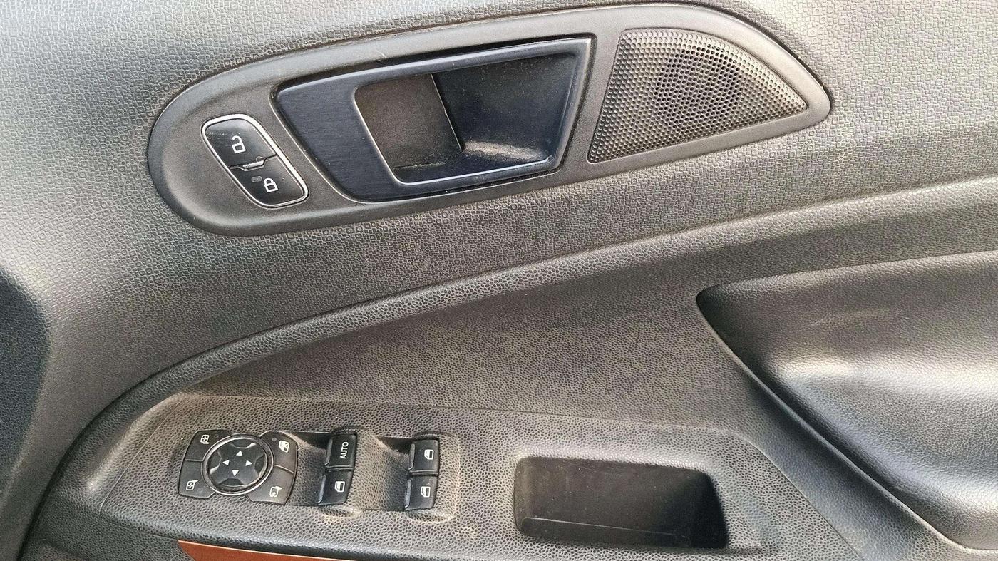 2020 Ford Ecosport TITANIUM 1.5 SPORTS(SUNROOF) PETROL, Petrol, Manual, 97,887 km, Driver Side Door Panels Control