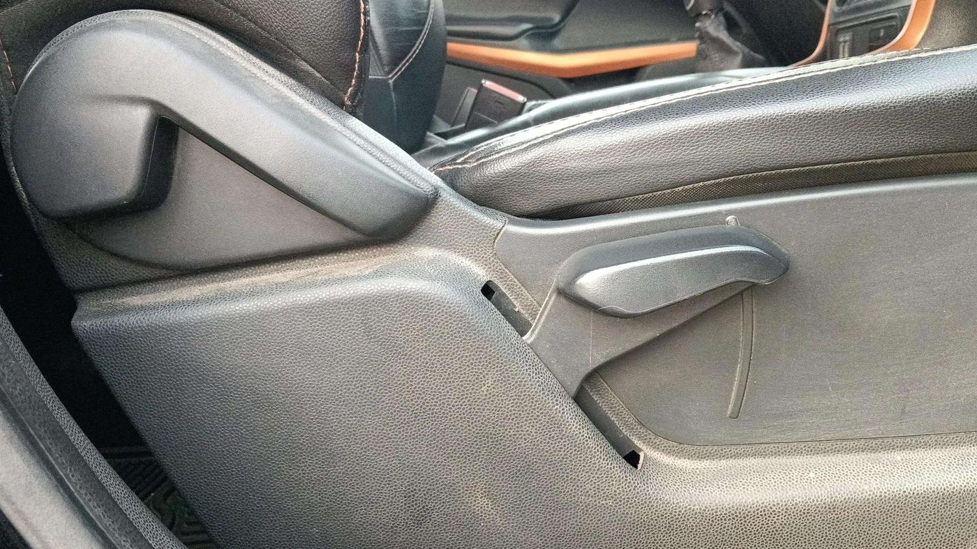 2020 Ford Ecosport TITANIUM 1.5 SPORTS(SUNROOF) PETROL, Petrol, Manual, 97,887 km, Driver Side Adjustment Panel