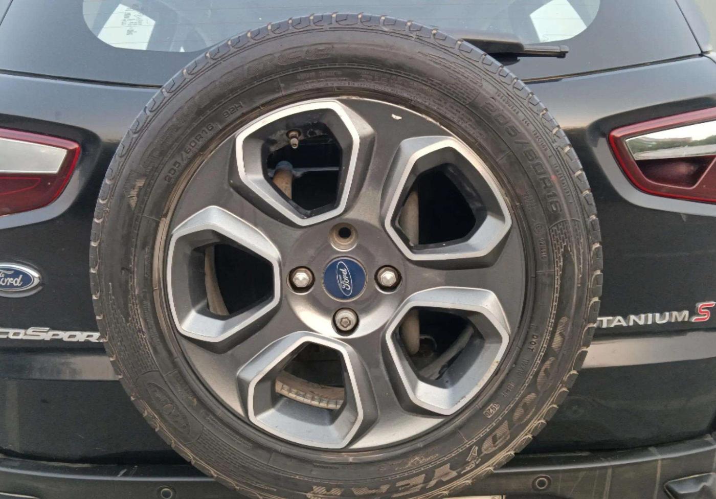 2020 Ford Ecosport TITANIUM 1.5 SPORTS(SUNROOF) PETROL, Petrol, Manual, 97,887 km, Spare Tyre