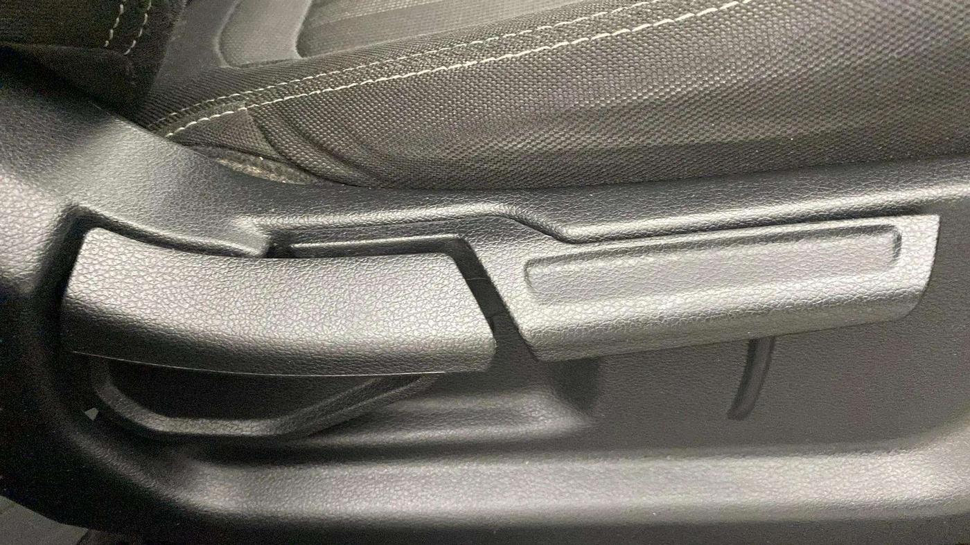 2019 Hyundai VENUE SX PLUS 1.0 TURBO DCT, Petrol, Automatic, 35,371 km, Driver Side Adjustment Panel