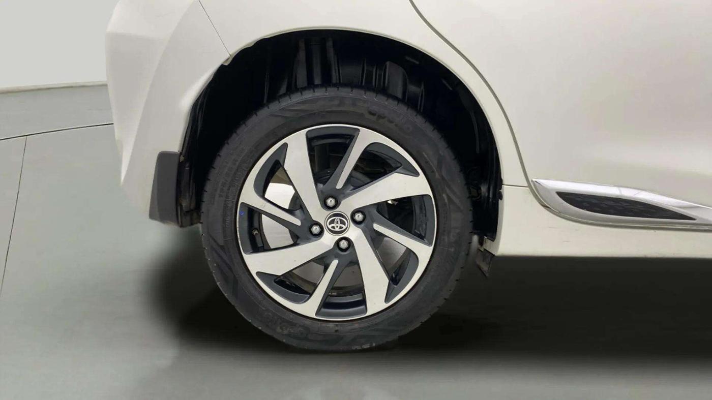 2023 Toyota Glanza G E-CNG, CNG, Manual, 47,527 km, Right Rear Wheel