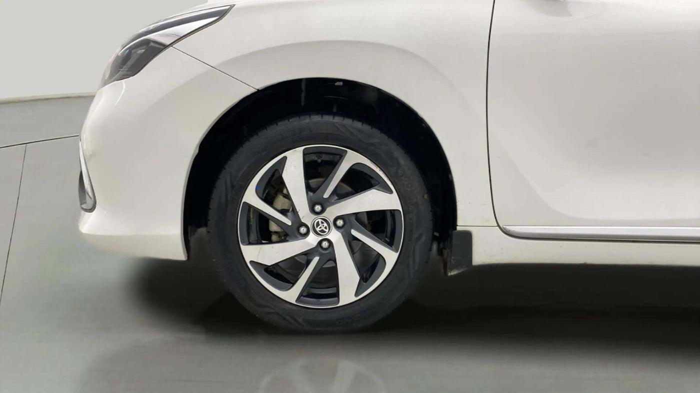 2023 Toyota Glanza G E-CNG, CNG, Manual, 47,527 km, Left Front Wheel