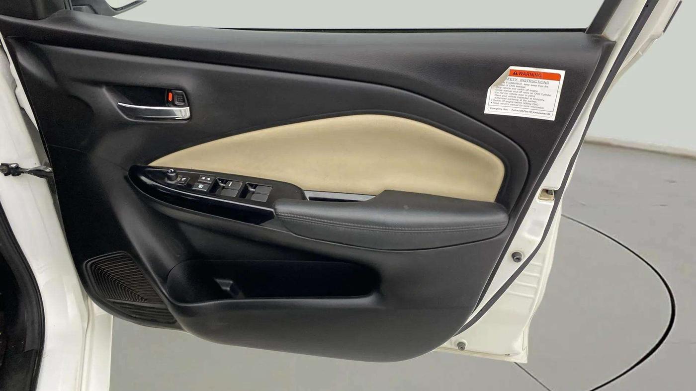 2023 Toyota Glanza G E-CNG, CNG, Manual, 47,527 km, Driver Side Door Panels Control