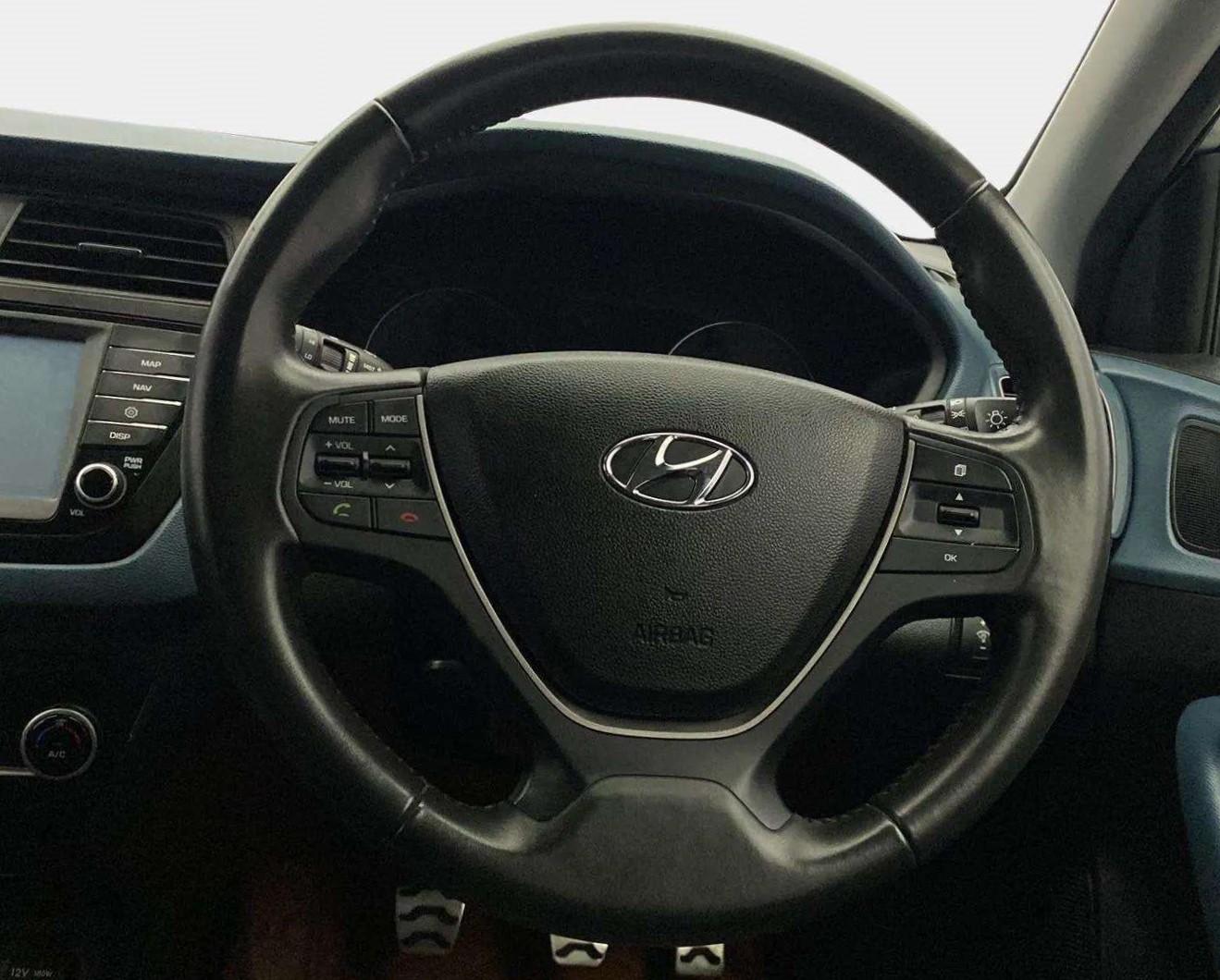 2016 Hyundai i20 Active 1.2 SX, Petrol, Manual, 64,150 km, Steering Wheel Close Up