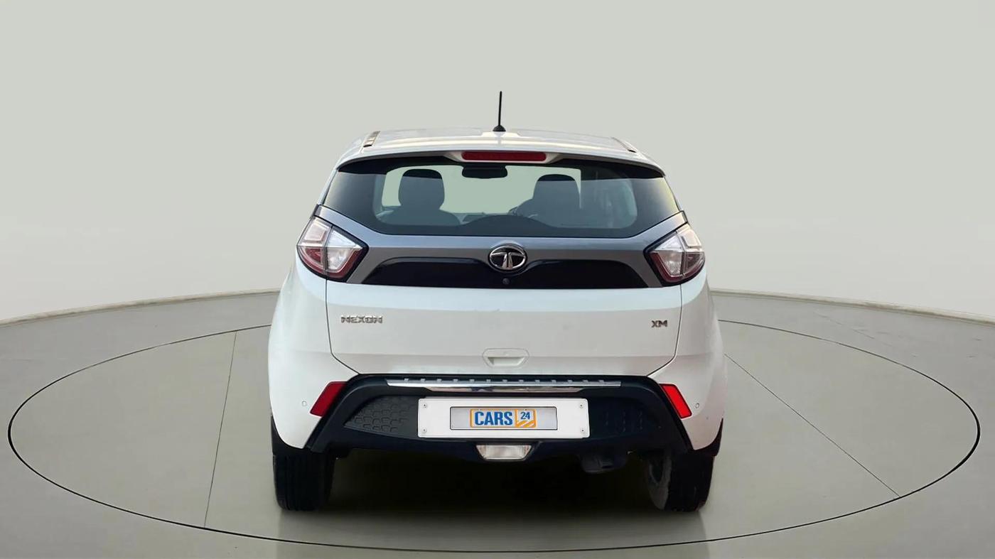 2017 Tata NEXON XM PETROL, Petrol, Manual, 27,582 km, Back/Rear