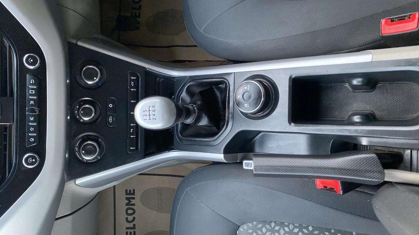 2017 Tata NEXON XM PETROL, Petrol, Manual, 27,582 km, Gear Lever