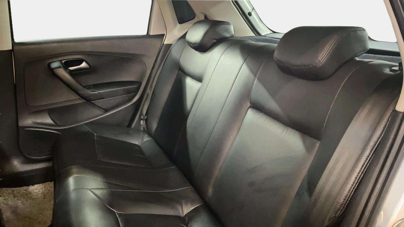 2020 Volkswagen Polo HIGHLINE PLUS 1.0, Petrol, Manual, 68,987 km, Right Side Rear Door Cabin
