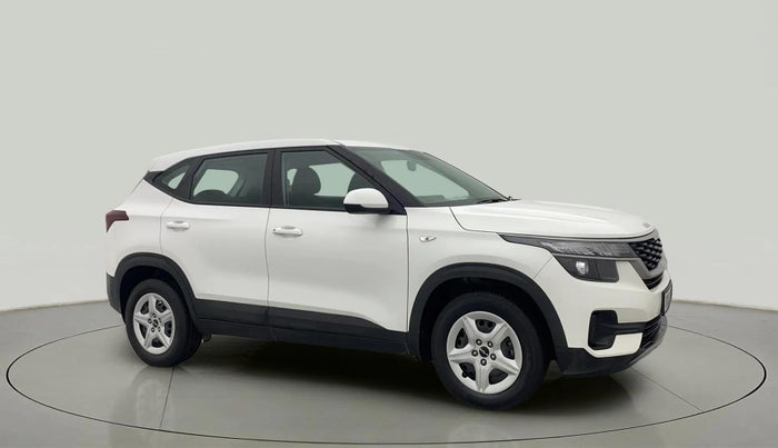 2022 KIA SELTOS HTE 1.5 PETROL, Petrol, Manual, 35,814 km, Right Front Diagonal