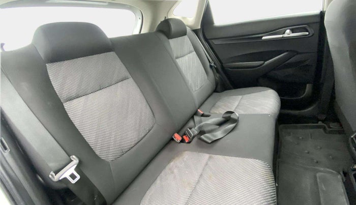 2022 KIA SELTOS HTE 1.5 PETROL, Petrol, Manual, 35,814 km, Right Side Rear Door Cabin