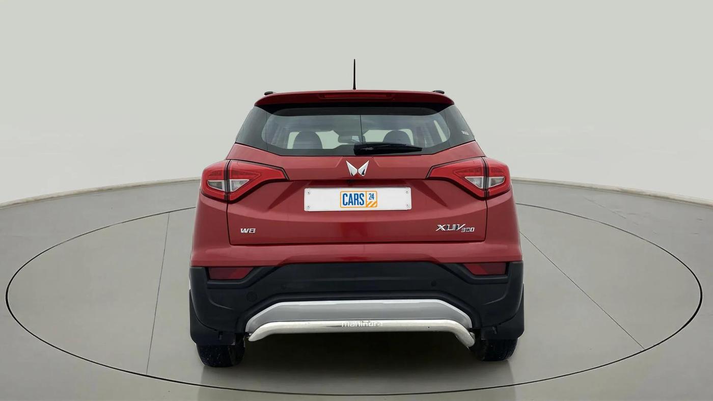 2023 Mahindra XUV300 W8 (O) 1.2 PETROL, Petrol, Manual, 13,276 km, Back/Rear