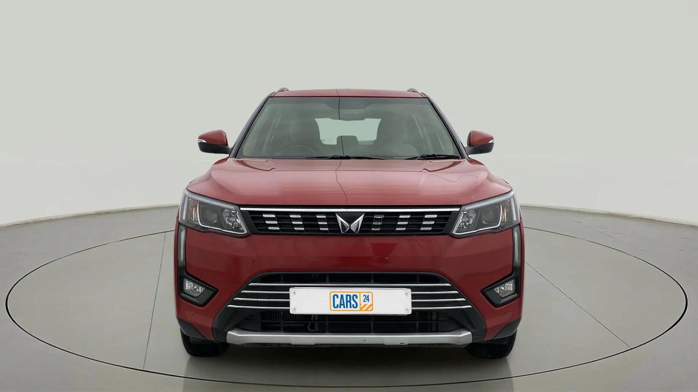 2023 Mahindra XUV300 W8 (O) 1.2 PETROL, Petrol, Manual, 13,276 km, Front