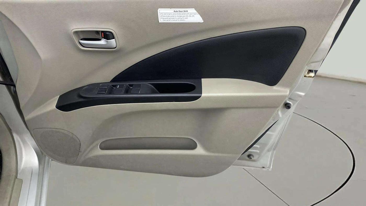 2015 Maruti Celerio VXI AMT, Petrol, Automatic, 83,200 km, Driver Side Door Panels Control