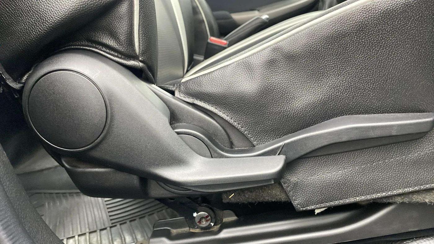 2021 Toyota Glanza G, Petrol, Manual, 52,806 km, Driver Side Adjustment Panel
