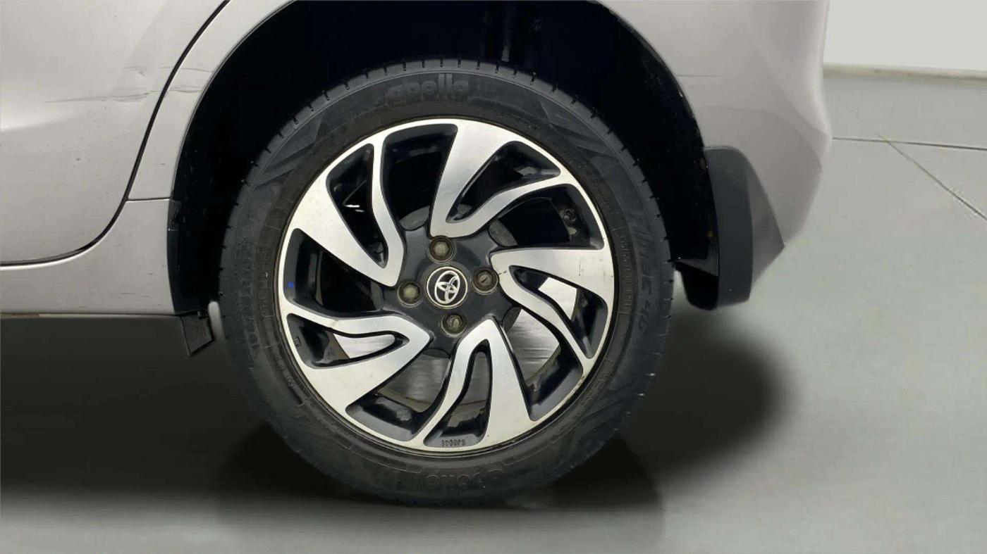 2021 Toyota Glanza G, Petrol, Manual, 52,806 km, Left Rear Wheel