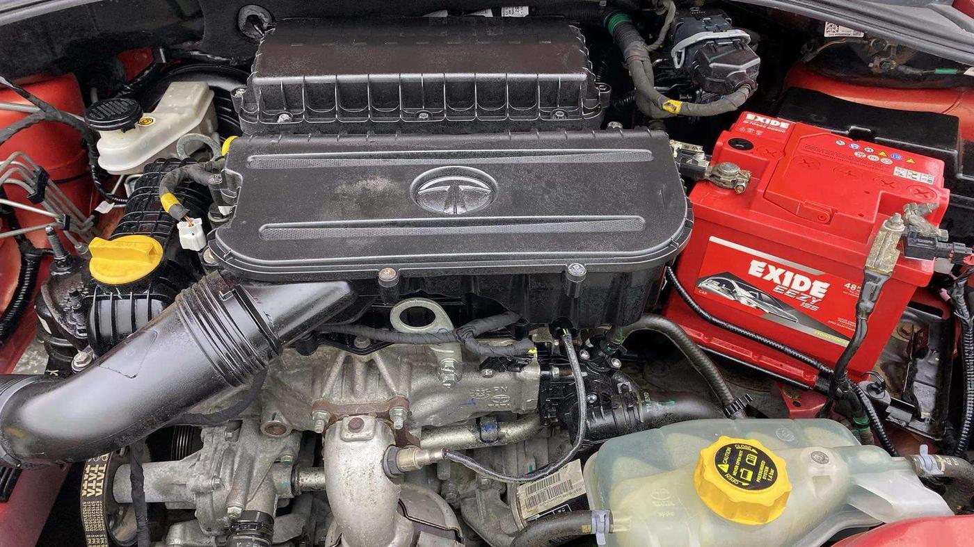 2023 Tata Tiago XZ PLUS PETROL, Petrol, Manual, 11,867 km, Engine View
