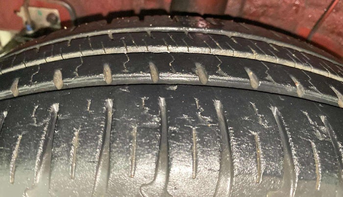 2018 Hyundai Grand i10 SPORTZ AT 1.2 KAPPA VTVT, Petrol, Automatic, 12,597 km, Right Rear Tyre Tread
